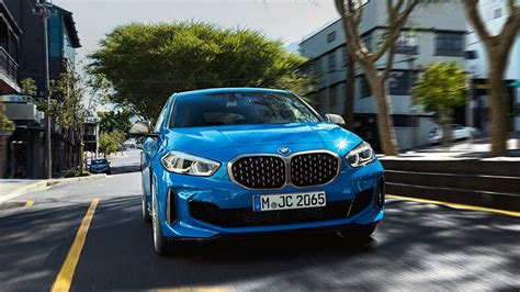 B­M­W­,­ ­A­l­m­a­n­y­a­’­d­a­k­i­ ­O­t­o­m­o­b­i­l­ ­S­a­t­ı­ş­l­a­r­ı­n­ı­n­ ­D­ü­ş­ü­ş­ü­ ­Ü­z­e­r­i­n­e­ ­K­o­n­u­ş­t­u­